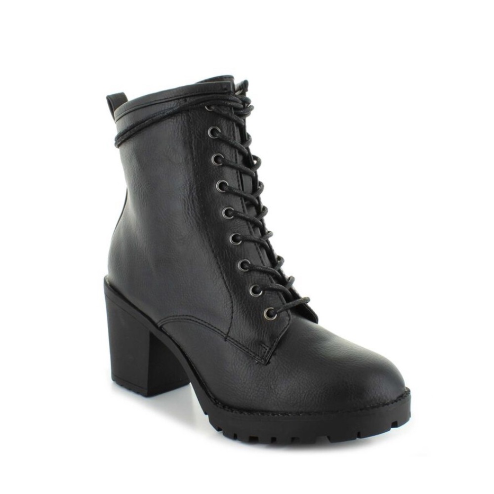 Zigi Soho Kourtlan Lace Up black heeled booties